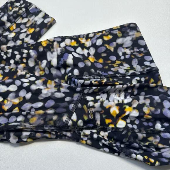 Lululemon Fast and Free Crop II 19" - Picture 7 of 8